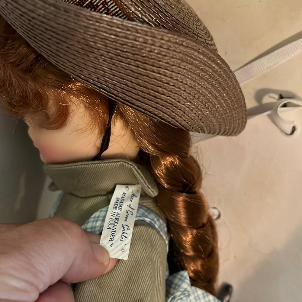 Anne of Green Gables Madam Alexander doll.